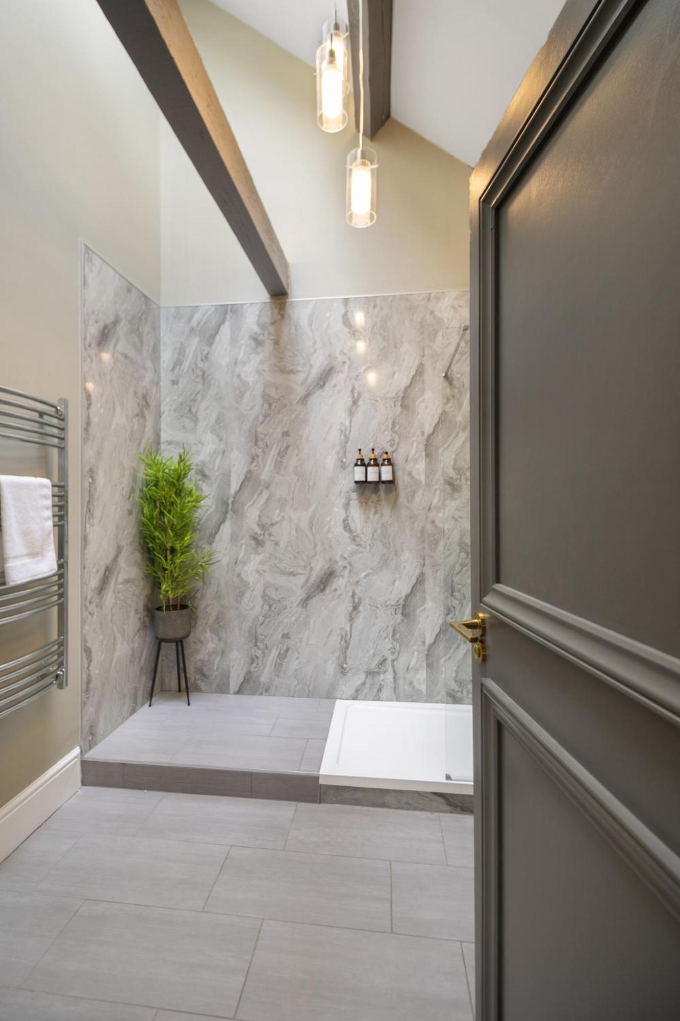 Whiskawaystays - Victoria House - Apartment 6 Worcester Ngoại thất bức ảnh