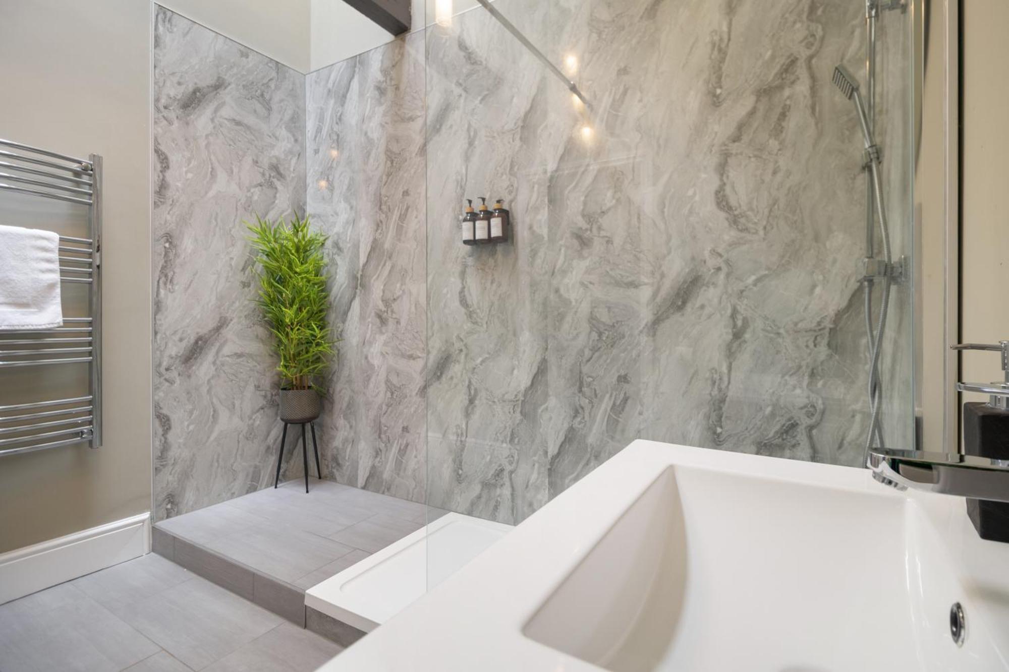Whiskawaystays - Victoria House - Apartment 6 Worcester Ngoại thất bức ảnh